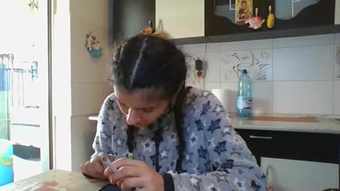 Snapshot of doll_stylish_ chatting on February 12, 12:44 pm dol online show from February 12, 12:44 pm