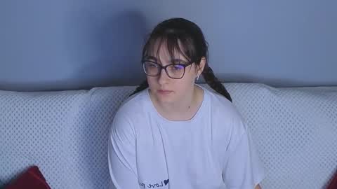 Tessa online show from November 23, 4:07 pm