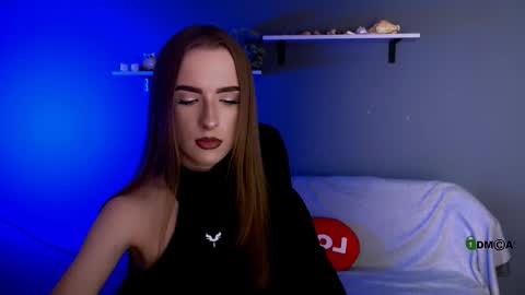 Snapshot of doll_vey chatting on November 9, 8:07 pm doll_vey online show from November 9, 8:07 pm