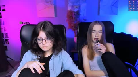 Snapshot of doll_vey chatting on November 21, 9:02 pm doll_vey online show from November 21, 9:02 pm