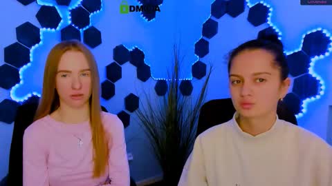 Snapshot of doll_vey chatting on February 5, 10:09 am doll_vey online show from February 5, 10:09 am