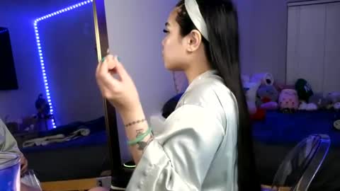 DOLLLFACE online show from December 29, 12:52 am