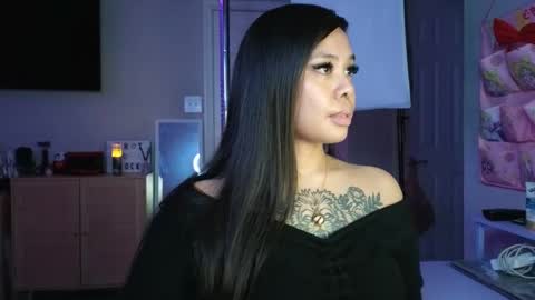 DOLLLFACE online show from February 25, 6:58 am