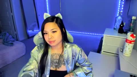 DOLLLFACE online show from September 15, 5:51 am