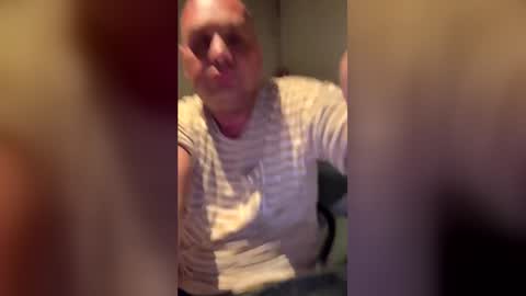 Snapshot of dollpetal chatting on July 1, 11:15 pm dollpetal online show from July 1, 11:15 pm