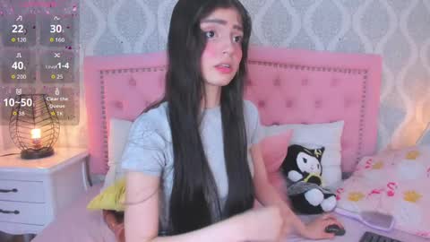 Snapshot of dolly_kitter chatting on June 5, 12:00 pm dolly_kitter online show from June 5, 12:00 pm