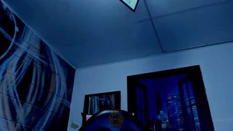 Dolly pocket online show from March 31, 9:32 am