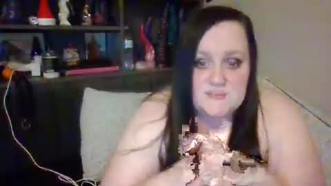 dollydarkside online show from February 28, 12:33 am