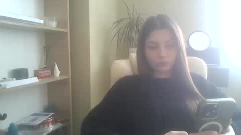 DollyRoma online show from April 22, 8:28 am