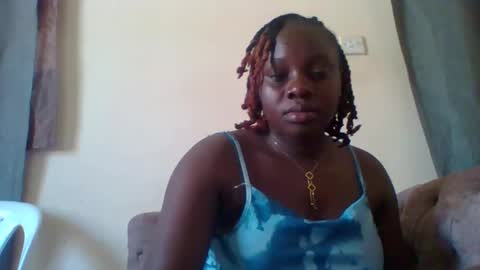 Snapshot of dollyvee chatting on November 5, 10:59 am dollyvee online show from November 5, 10:59 am