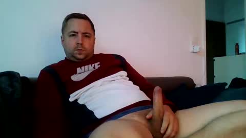 Snapshot of dombio_12 chatting on September 23, 4:21 pm dombio_12 online show from September 23, 4:21 pm