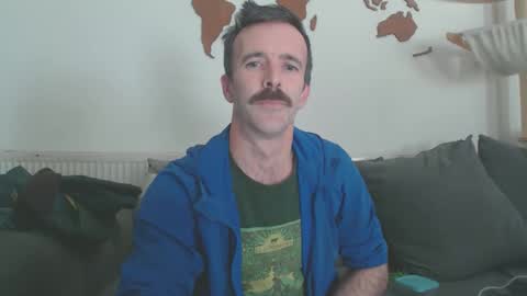 Snapshot of dombolio chatting on March 14, 4:01 pm Dombol online show from March 14, 4:01 pm