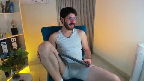 Snapshot of domboy_ chatting on July 3, 8:59 pm domboy online show from July 3, 8:59 pm