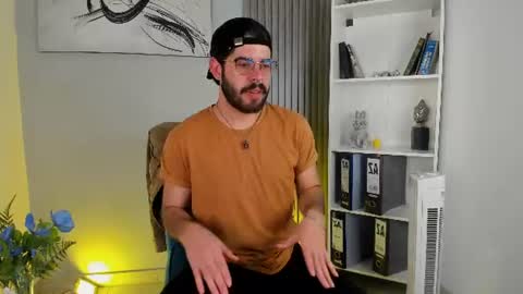 Snapshot of domboy_ chatting on July 12, 8:11 pm domboy online show from July 12, 8:11 pm