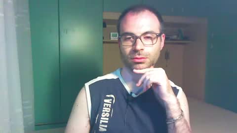 Snapshot of domco9 chatting on June 28, 7:53 pm domco9 online show from June 28, 7:53 pm