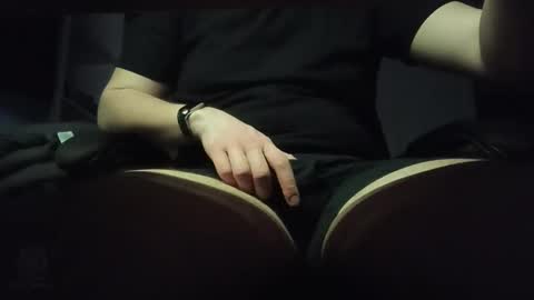 Snapshot of domcook147 chatting on February 8, 1:32 am domcook147 online show from February 8, 1:32 am