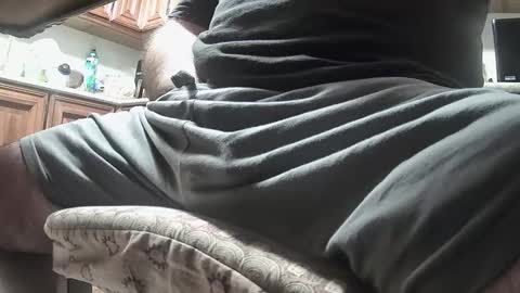 Snapshot of domemimmo chatting on April 9, 10:04 pm domemimmo online show from April 9, 10:04 pm