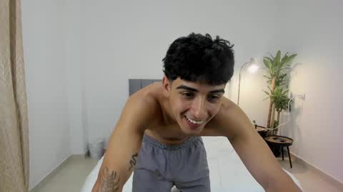 Snapshot of domi_master chatting on March 11, 5:49 am MASTER online show from March 11, 5:49 am