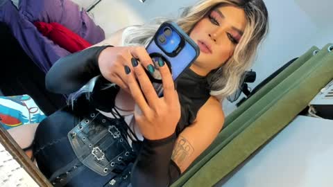 ANGELA online show from March 30, 3:02 pm