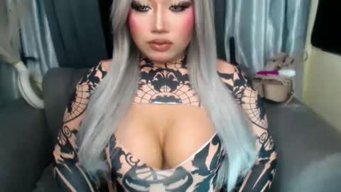 dominant10inchcock online show from November 18, 9:47 am