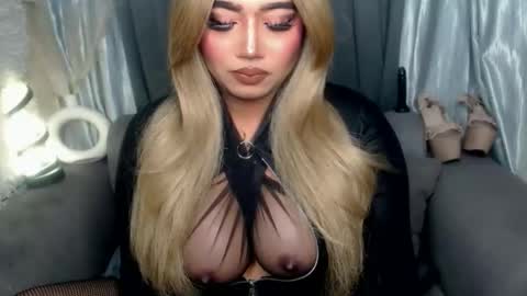 dominant10inchcock online show from November 29, 5:05 pm