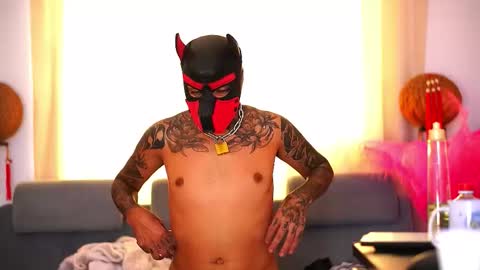 jjhoy online show from November 10, 4:39 pm