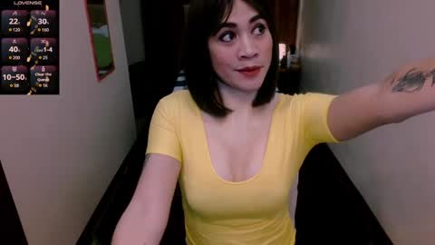 Snapshot of dominantcumeater chatting on February 7, 3:12 am Natalia online show from February 7, 3:12 am