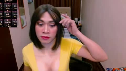 Snapshot of dominantcumeater chatting on February 25, 6:47 am Natalia online show from February 25, 6:47 am