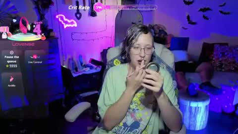 Snapshot of dominantman18064 chatting on June 28, 12:16 am Bigbearnbunnyboy online show from June 28, 12:16 am