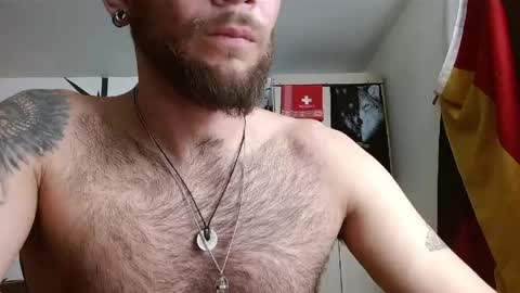 Logan - INDEPENDET MODEL online show from April 12, 2:55 pm