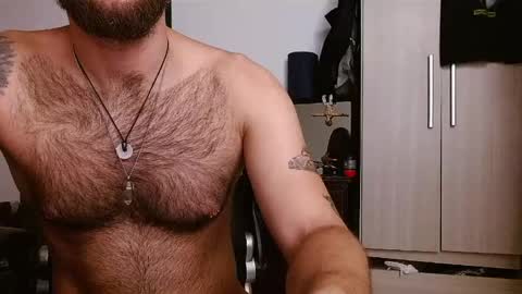 Snapshot of dominantthewolf chatting on May 31, 6:21 am Logan - INDEPENDET MODEL online show from May 31, 6:21 am