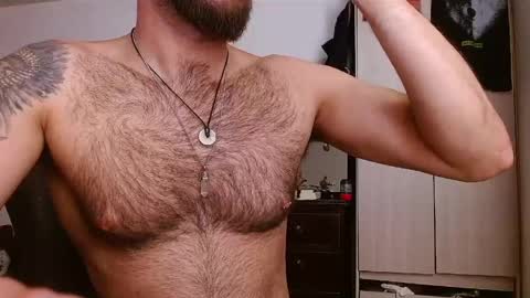 Snapshot of dominantthewolf chatting on June 5, 6:52 am Logan - INDEPENDET MODEL online show from June 5, 6:52 am
