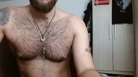 Snapshot of dominantthewolf chatting on June 8, 1:33 pm Logan - INDEPENDET MODEL online show from June 8, 1:33 pm