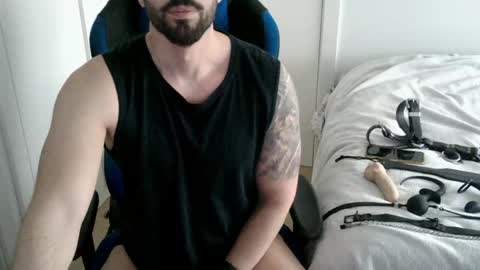 DominatedTitan online show from May 15, 7:26 am