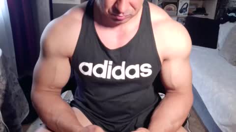 Snapshot of dominatemuscle chatting on May 17, 6:55 am Kevin online show from May 17, 6:55 am