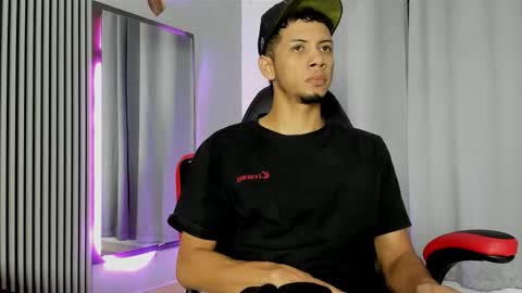 Dominic online show from February 16, 4:19 am