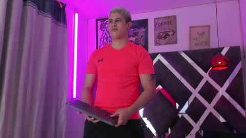 DOMI online show from April 10, 3:56 am