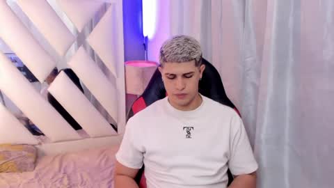 DOMI online show from April 20, 3:09 am