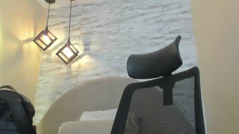 Snapshot of dominic_de_luca chatting on June 28, 5:08 pm dominic de luca online show from June 28, 5:08 pm