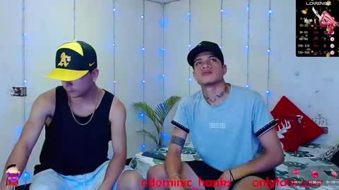 Snapshot of dominic_hanks chatting on December 30, 10:32 am DOMINIC AND ANDREW online show from December 30, 10:32 am