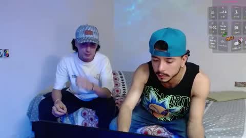 Snapshot of dominic_hanks chatting on September 17, 6:37 am DOMINIC AND ANDREW online show from September 17, 6:37 am