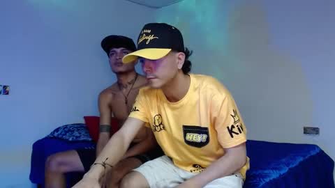 Snapshot of dominic_hanks chatting on September 22, 11:40 pm DOMINIC AND ANDREW online show from September 22, 11:40 pm