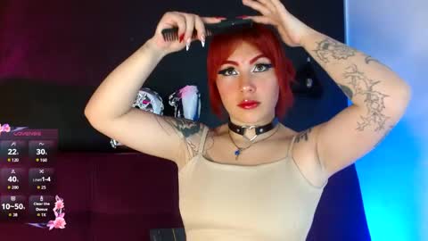 Snapshot of dominic_queen chatting on June 1, 11:45 am online show from June 1, 11:45 am