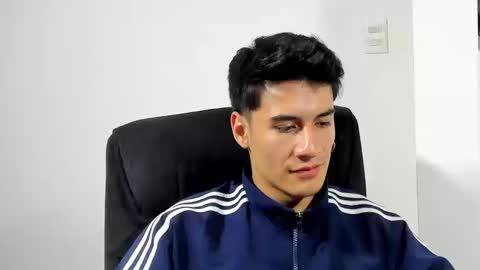 Snapshot of dominic_radccliffe chatting on March 13, 3:24 am Your real love online show from March 13, 3:24 am