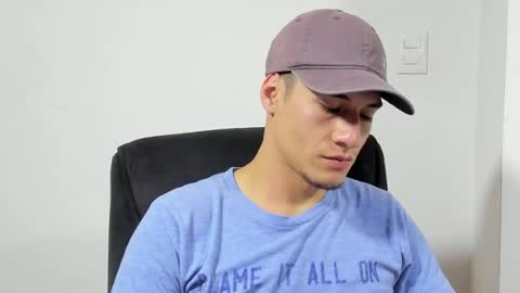 Snapshot of dominic_radccliffe chatting on April 28, 3:22 am Your real love online show from April 28, 3:22 am