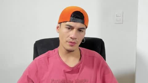 Snapshot of dominic_radccliffe chatting on May 2, 1:10 am Your real love online show from May 2, 1:10 am