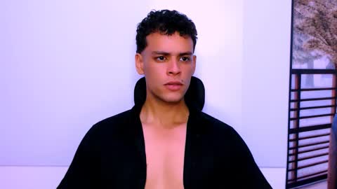 Dominic online show from October 7, 7:11 pm
