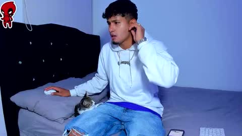  Dominic  online show from March 17, 7:44 am