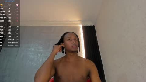 Snapshot of dominicsccott chatting on February 27, 12:02 pm Dominicscott online show from February 27, 12:02 pm