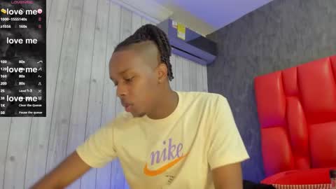 Snapshot of dominicsccott chatting on March 3, 12:48 pm Dominicscott online show from March 3, 12:48 pm